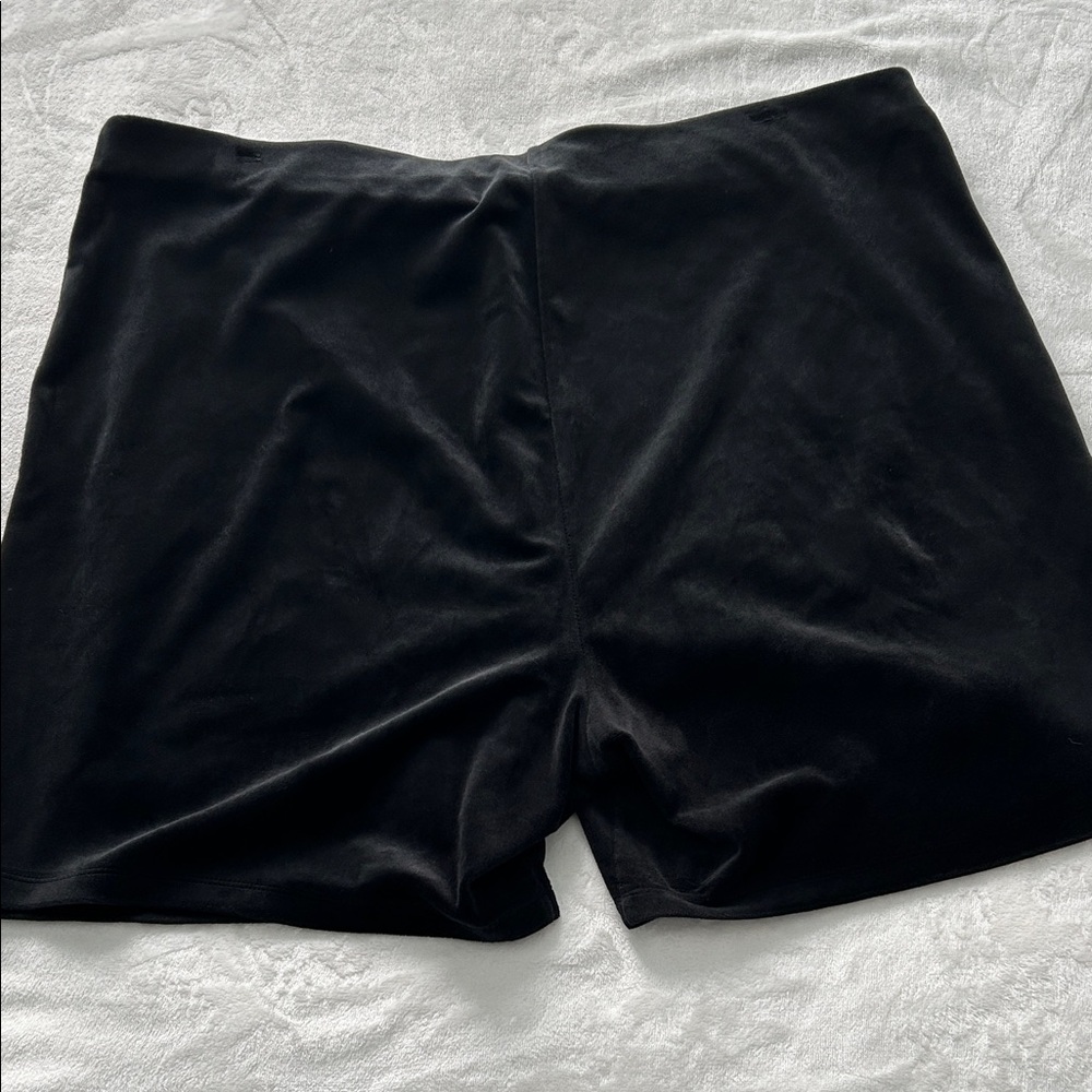 Juicy Couture Velvet Black Bike Shorts - Picture 4 of 4